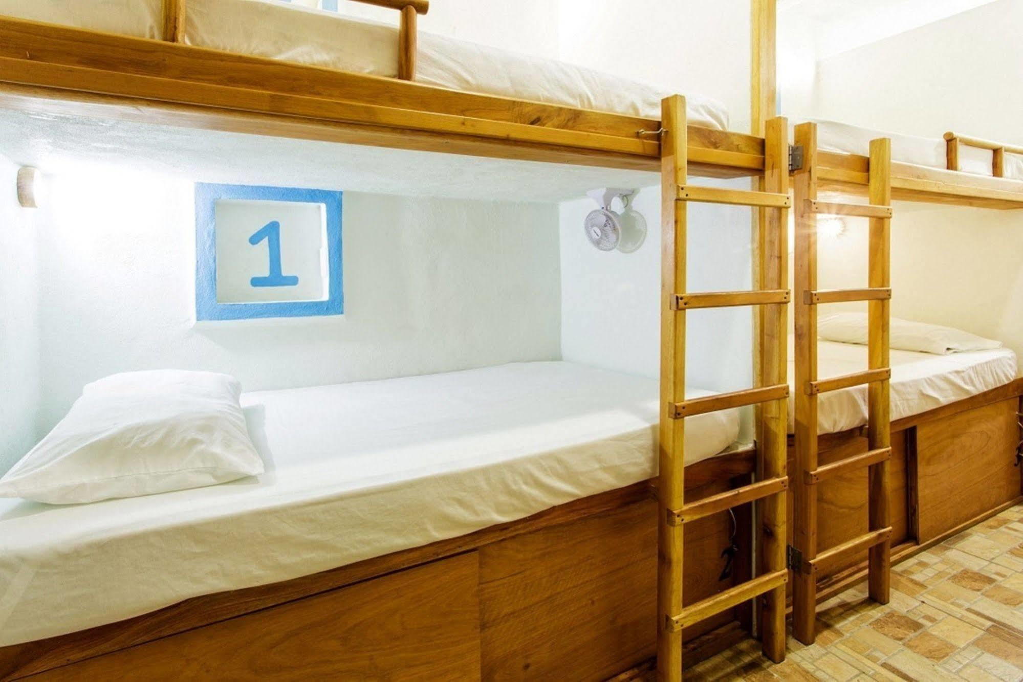 Hostel Natura Канкун Экстерьер фото